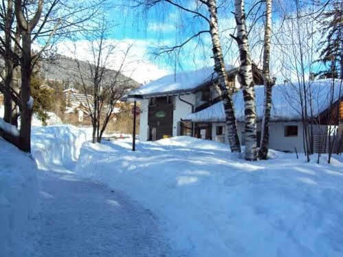 Hostel Dortoir Moubra Crans-Montana Exterior foto